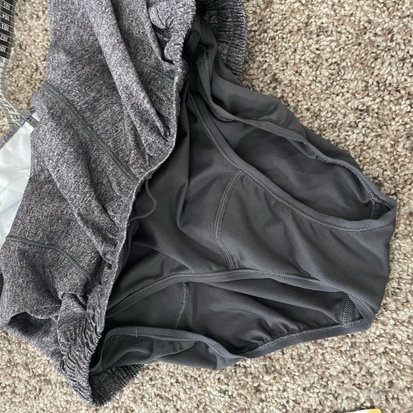 Lululemon Hotty Toddy Shorts Size 8 - Picture 7 of 8